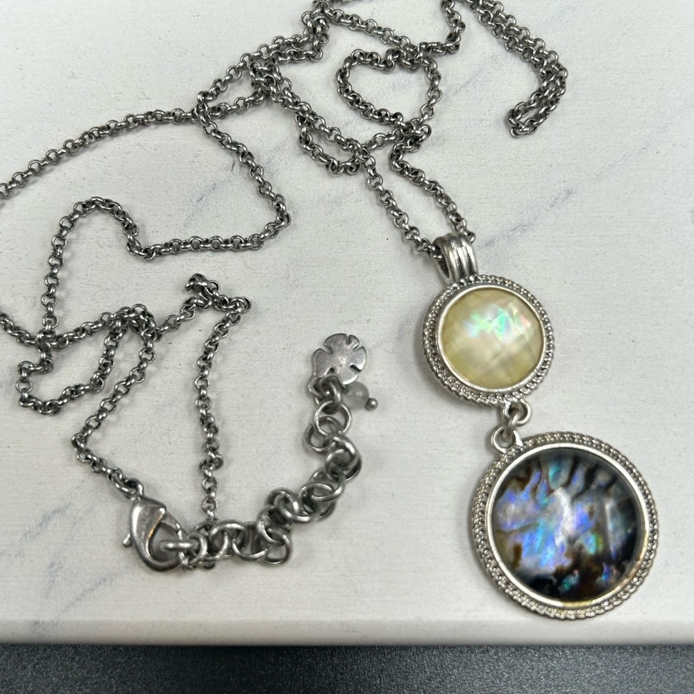 E04 Lucky Brand Pendant Necklace Long Chain silver tone